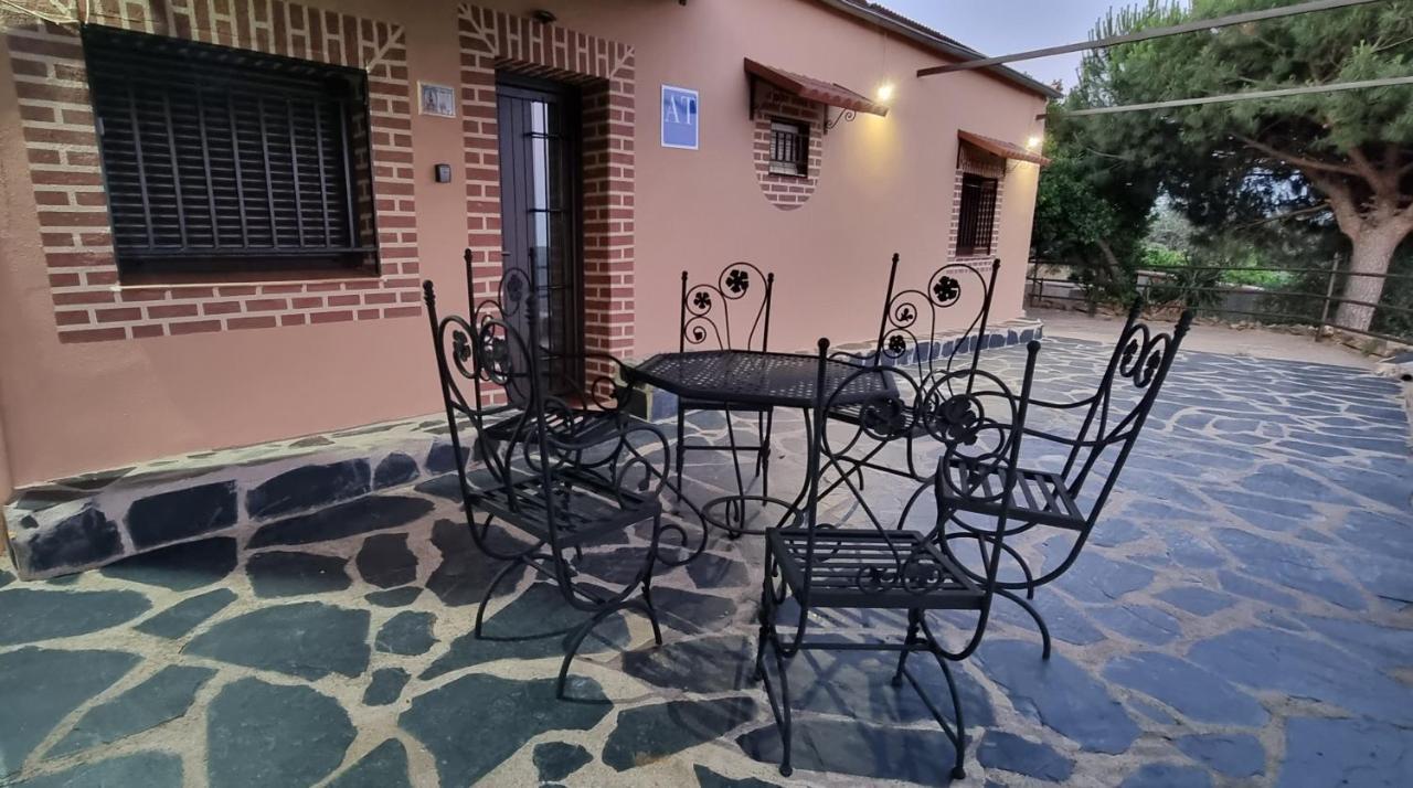 גואדלופה Apartamento Turistico "El Rincon De La Pernila" מראה חיצוני תמונה