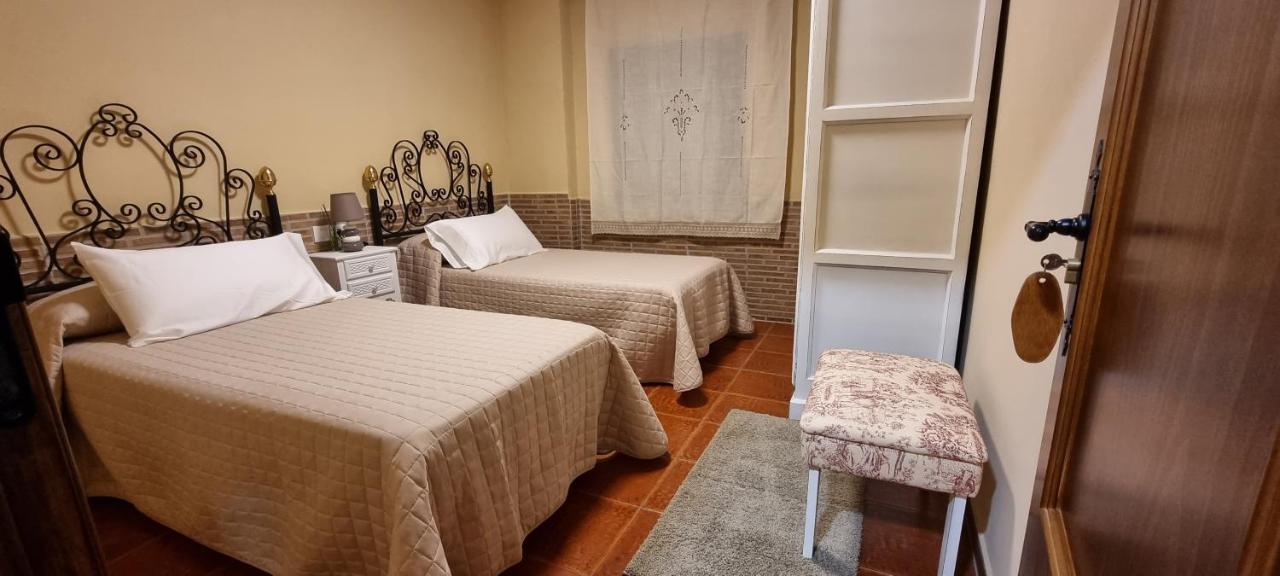 גואדלופה Apartamento Turistico "El Rincon De La Pernila" מראה חיצוני תמונה