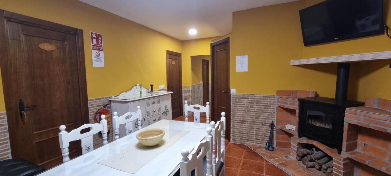 גואדלופה Apartamento Turistico "El Rincon De La Pernila" מראה חיצוני תמונה