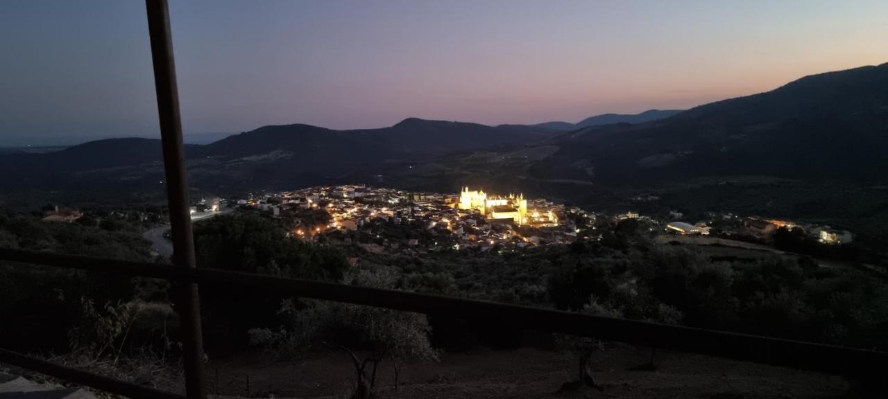 גואדלופה Apartamento Turistico "El Rincon De La Pernila" מראה חיצוני תמונה