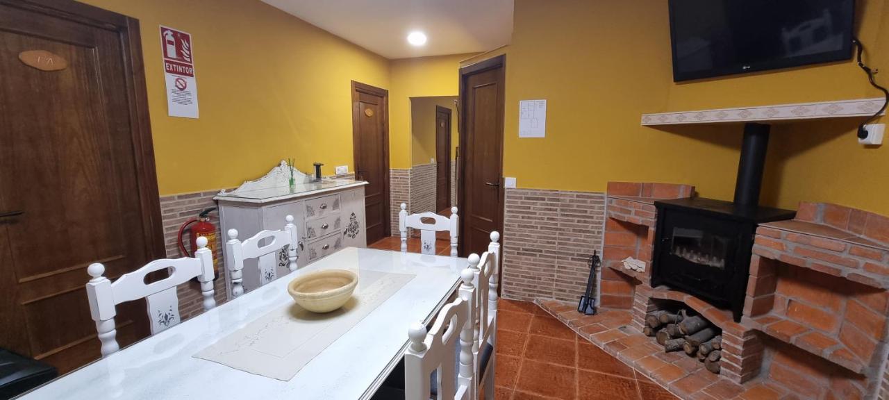 גואדלופה Apartamento Turistico "El Rincon De La Pernila" מראה חיצוני תמונה