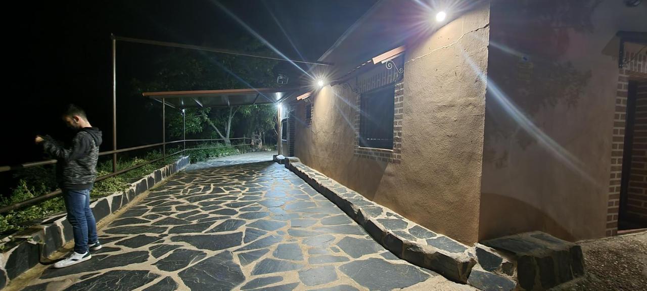 גואדלופה Apartamento Turistico "El Rincon De La Pernila" מראה חיצוני תמונה