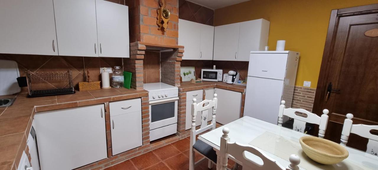 גואדלופה Apartamento Turistico "El Rincon De La Pernila" מראה חיצוני תמונה