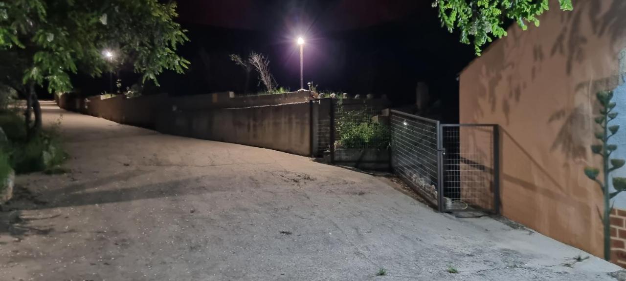 גואדלופה Apartamento Turistico "El Rincon De La Pernila" מראה חיצוני תמונה