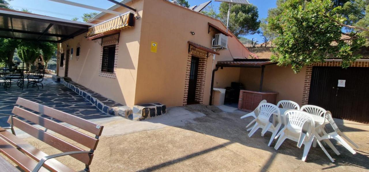 גואדלופה Apartamento Turistico "El Rincon De La Pernila" מראה חיצוני תמונה