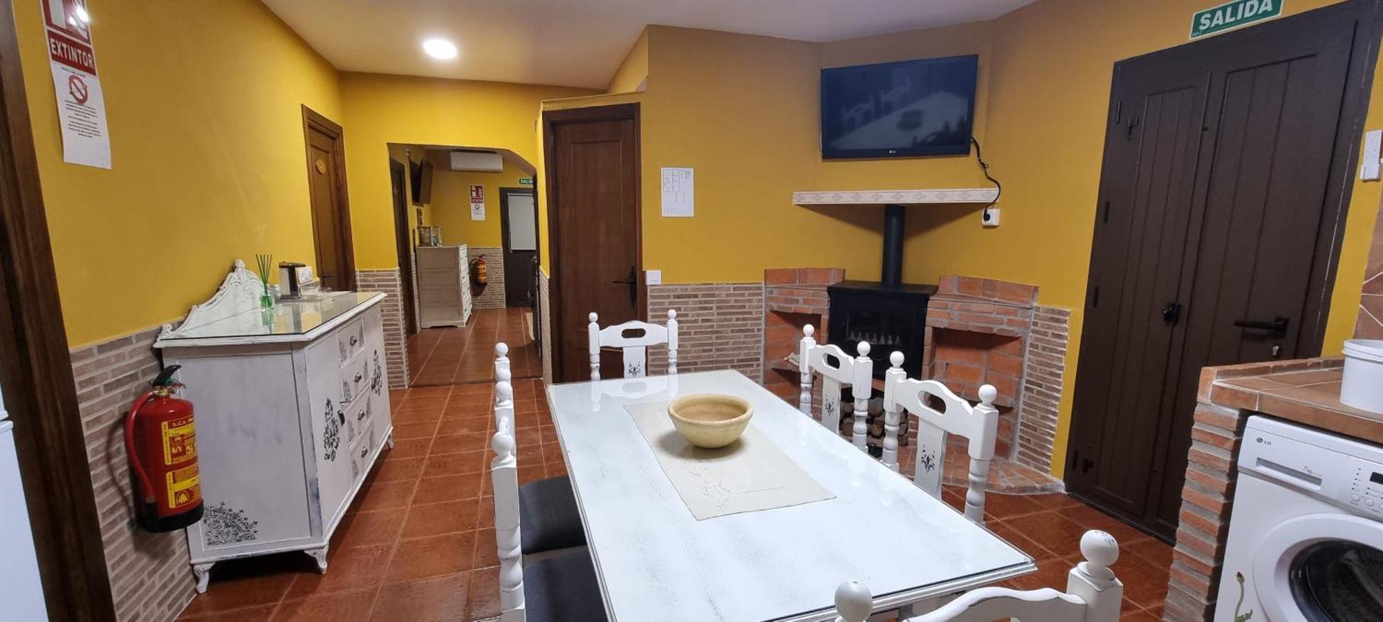 גואדלופה Apartamento Turistico "El Rincon De La Pernila" מראה חיצוני תמונה